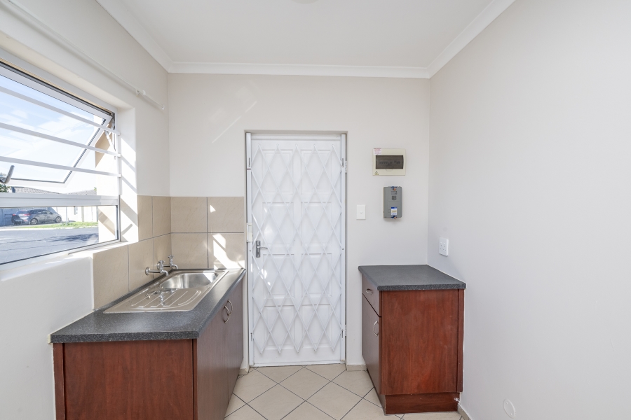 2 Bedroom Property for Sale in Sunset Glen Western Cape